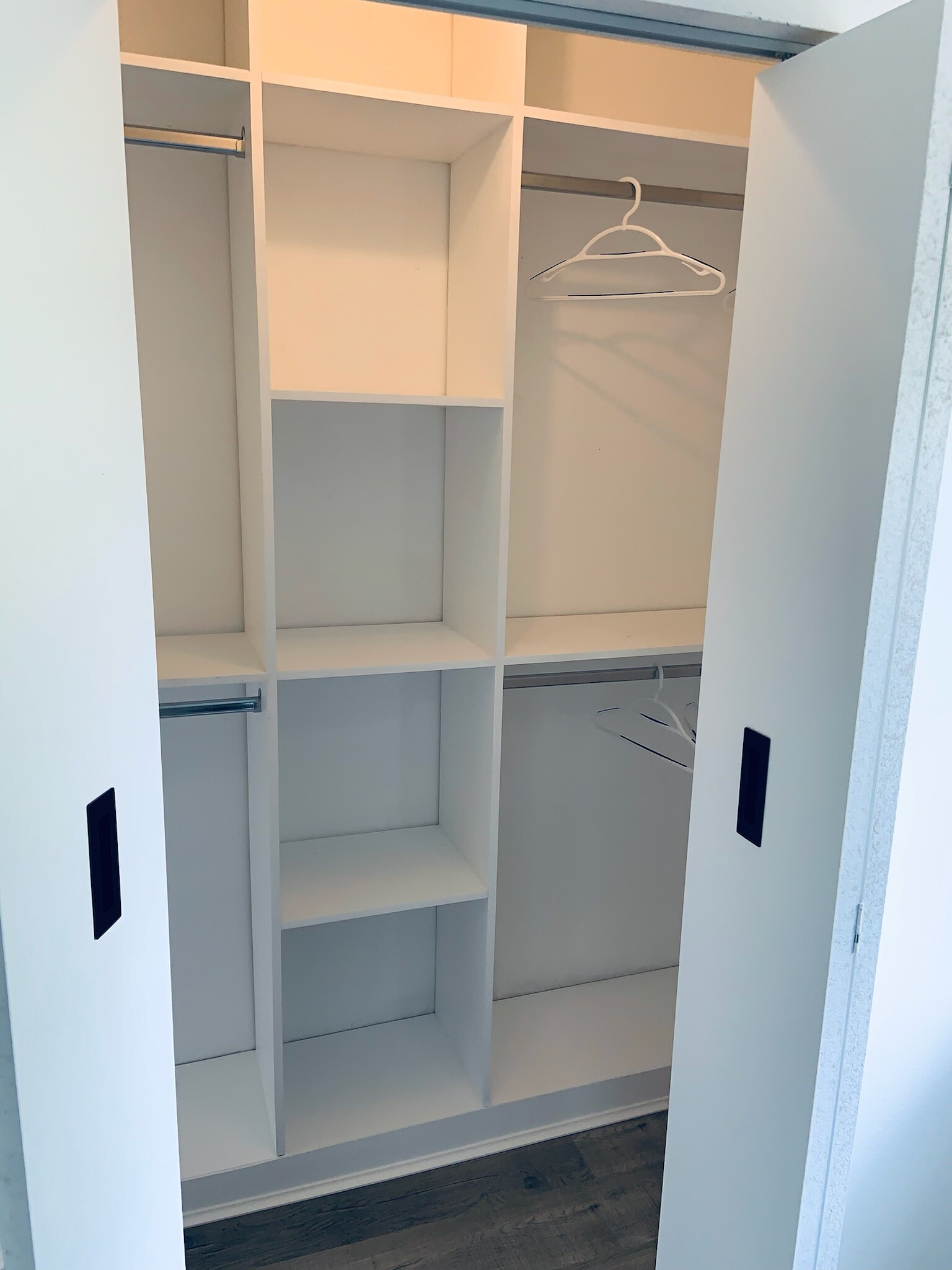 Secondary bedroom closet - 415 High View Ln