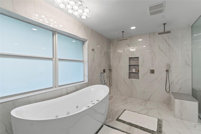 Building Photo - 11391 Sundance Ln