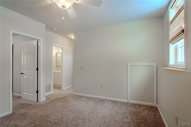 Building Photo - 3035 Claybourne Ln