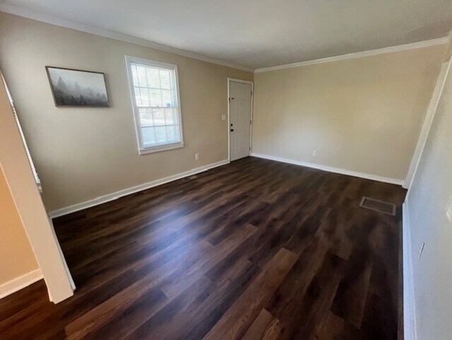 Living Room - 330 Clover St