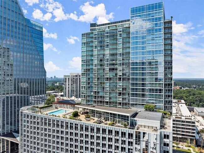 Building Photo - 10 Terminus Luxury 2 Bedroom Condo in Heart of Buckhead