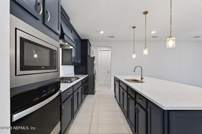 Building Photo - 3399 Kindlewood Dr