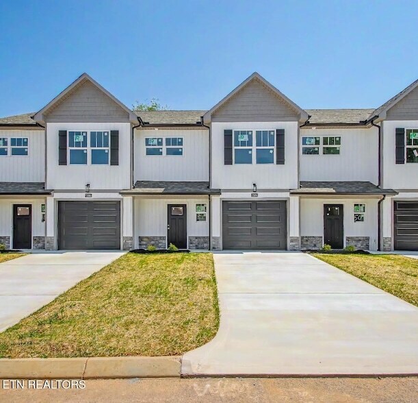 Building Photo - 7304 Bonnie Marie Wy
