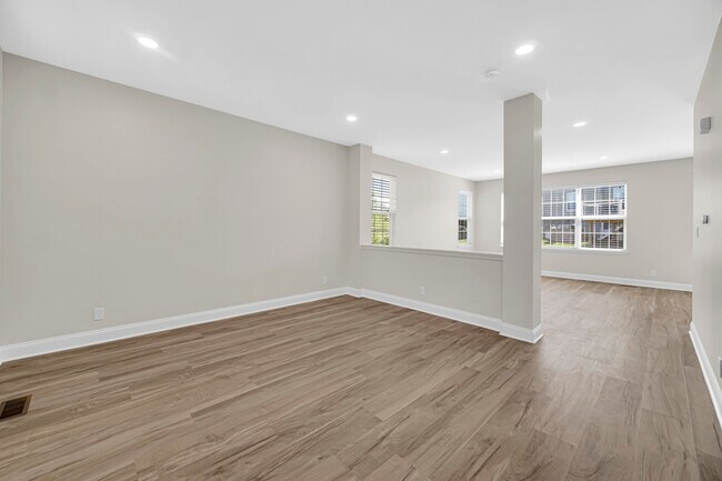 Building Photo - 803 W Courtland St