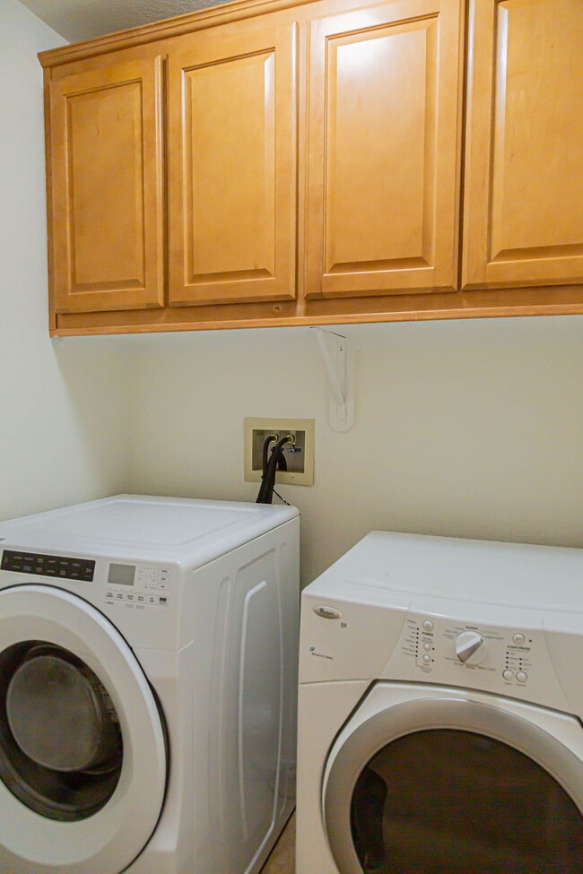 Building Photo - 5436 W Dove of Peace Dr