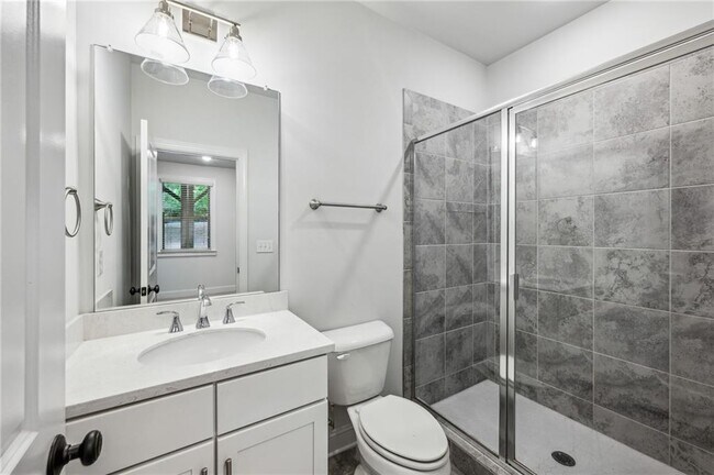 Building Photo - 687 Avondale Creek Dr.