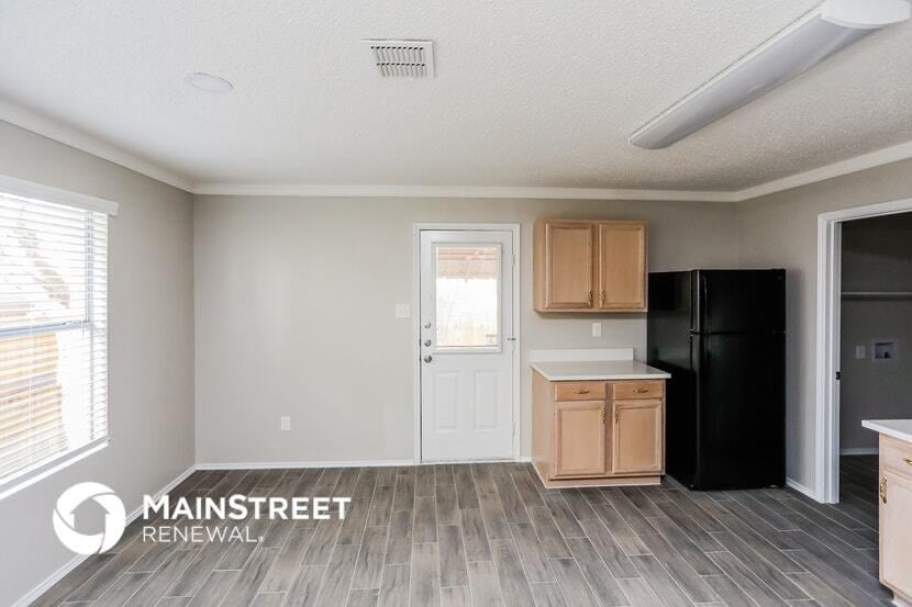 Building Photo - 101 Crystalwood Dr