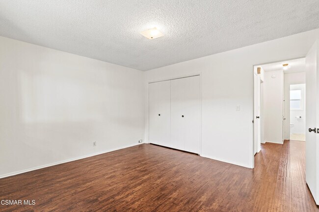 Building Photo - 3341 Porter Ln