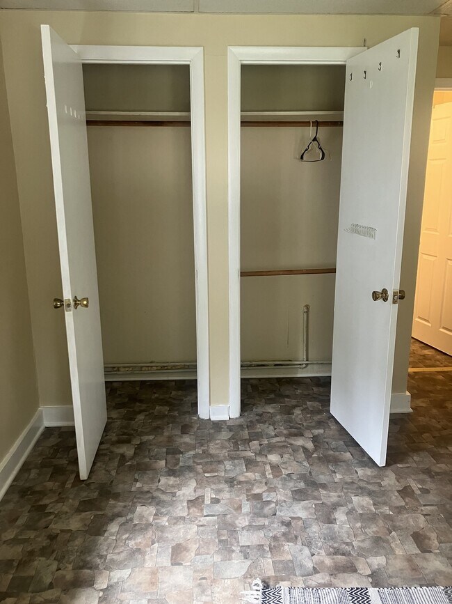 Building Photo - 48844 Park Pines Dr