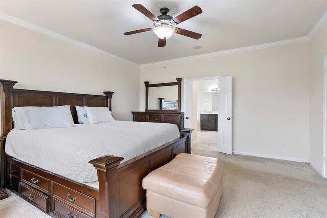Building Photo - 16911 Savannah Park Dr