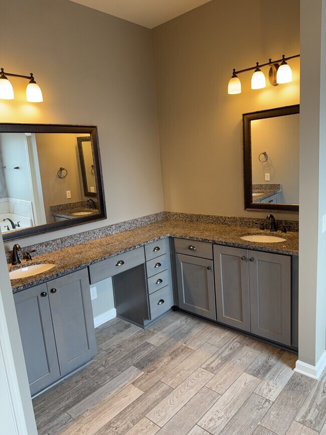 Building Photo - 8836 Andress Ct