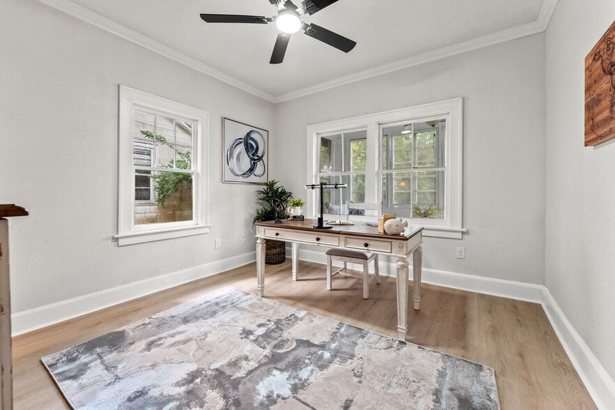 Office / Second Bedroom - 593 Talbot Ave