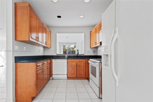 Building Photo - 10208 NW 51st Terrace