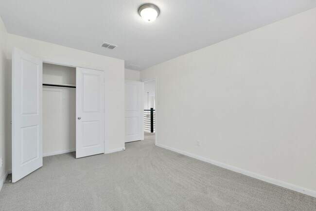 Building Photo - 144 Foxhound Path