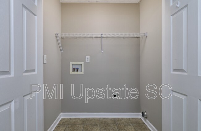 Building Photo - 515 S Brown Beaver Ct