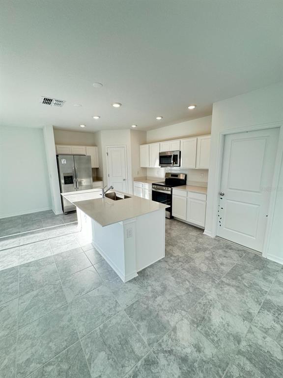 Building Photo - 724 Reggie Rd