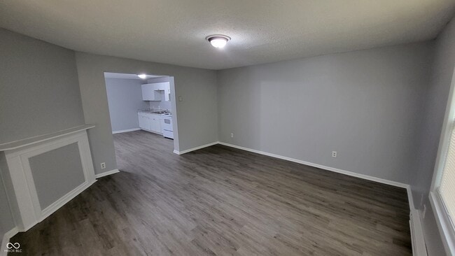 Building Photo - 86 N Holmes Ave