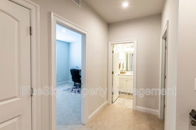 Building Photo - 108 Bethany Ln