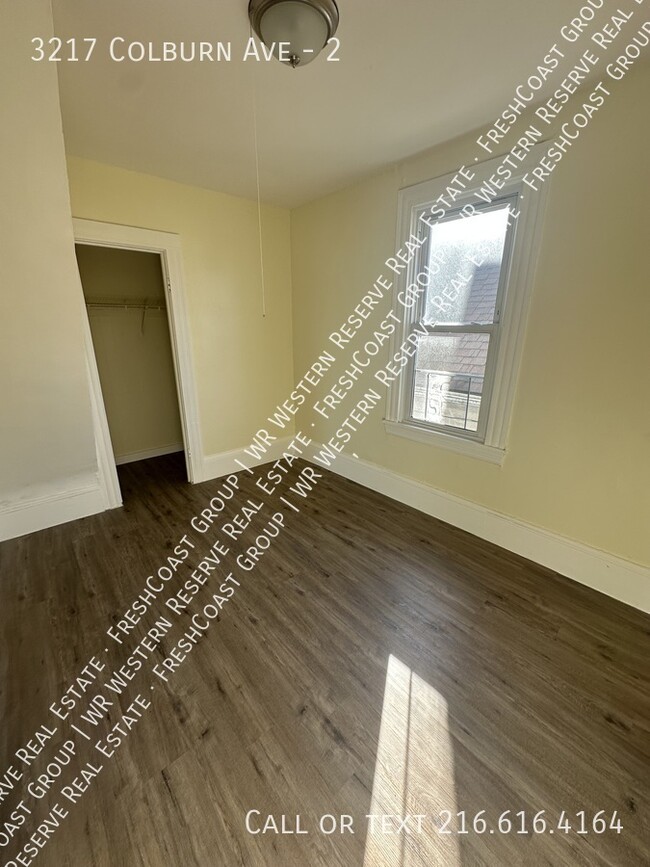 Building Photo - 3217 Colburn Ave