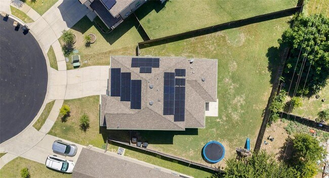 Building Photo - 201 Bougainvillea Lp