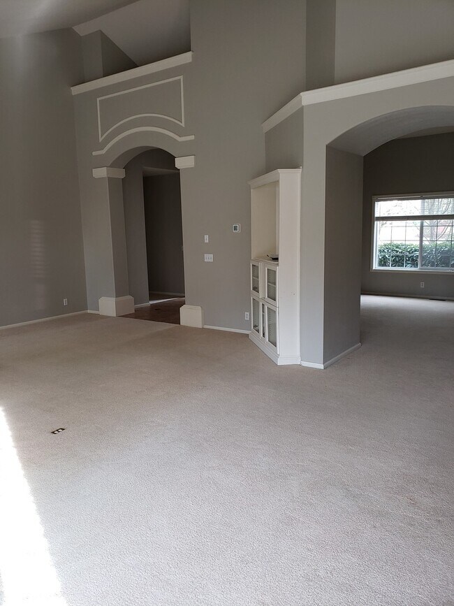 Building Photo - Beautiful Custom 3 Bedroom 2 Bath Home Located In Harlow Area