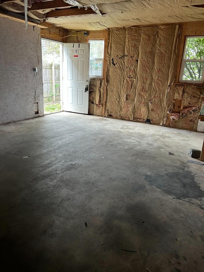 Building Photo - 2316 4th Ave