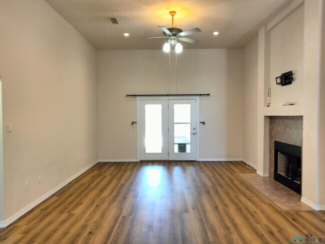 Building Photo - 2620 Fred Daugherty Dr