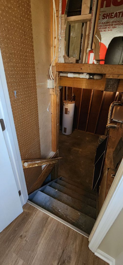 Building Photo - Oldham County Beauty!  Completely Renovated!  ALL NEWer Appliances!  ALL NEWer Flooring & Paint! ...