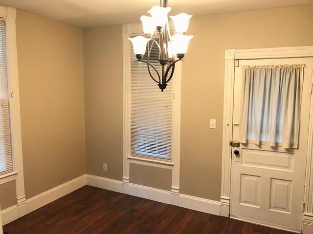 Building Photo - 703 W Olive St