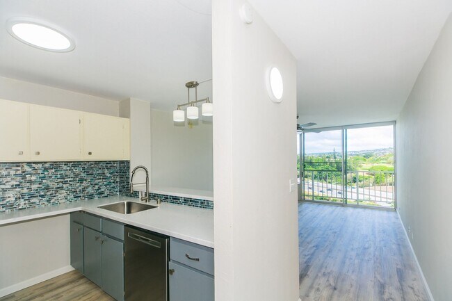 Building Photo - 98-410 Koauka Loop #14B