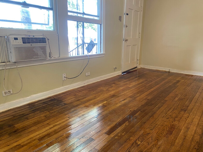 Building Photo - 2206 Lee Hall