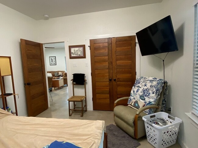 Building Photo - 2 BEDROOM NEAR LAKE BELTON