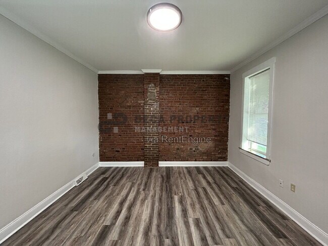 Building Photo - 5228 Northrup Ave