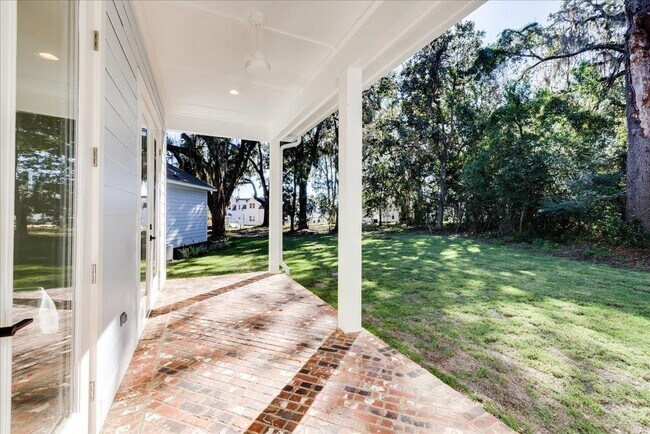 Building Photo - 4028 Poets Trl