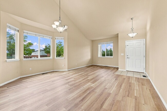 Building Photo - $3,245.95 with $300 Off The First Month's Rent, 5 Beds - 3.5 Baths, Single Family Home in Parker ...