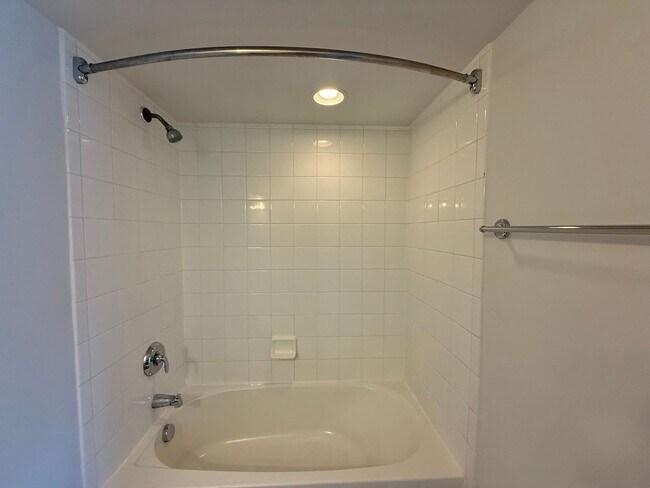 Building Photo - 2617 Avinity Pl
