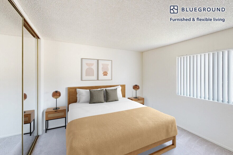 Building Photo - 325 S San Dimas Canyon Rd
