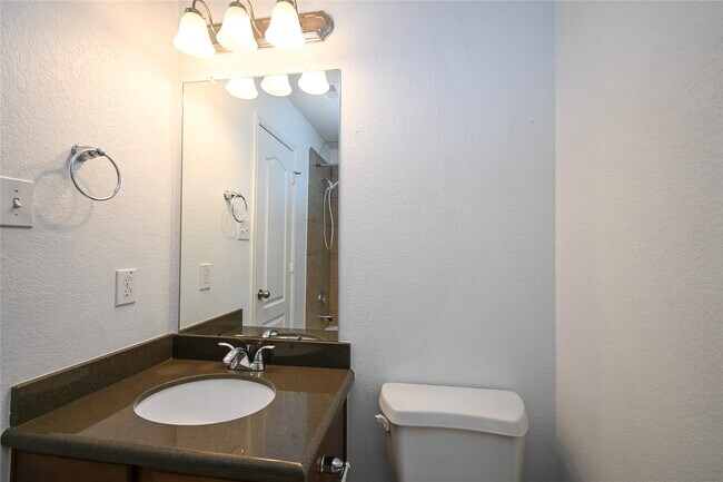 Building Photo - 19734 Amber Village Ln