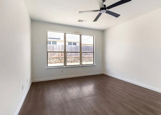 Building Photo - 13240 Berrywood Trail