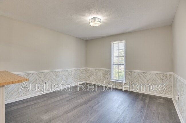 Building Photo - 2716 Cardigan Ct