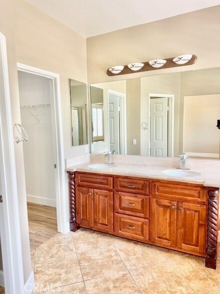 Building Photo - 26204 Percheron Cir