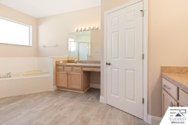 Building Photo - 23 Bruning Ln