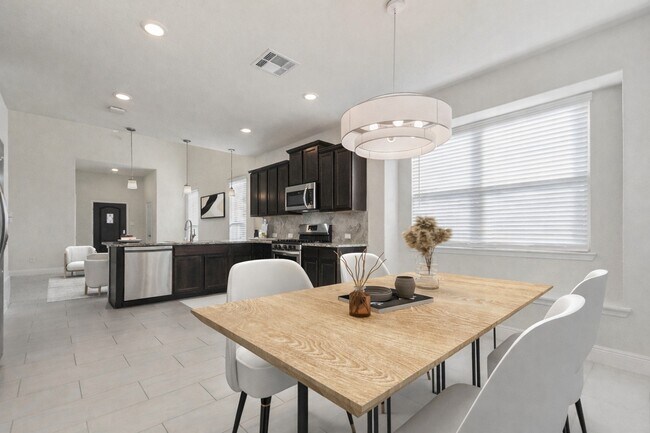 Building Photo - 26043 Quiet Field Ct