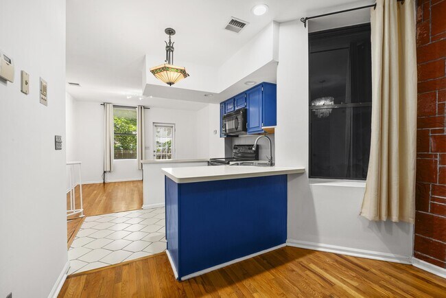 Building Photo - 222-224 48th St