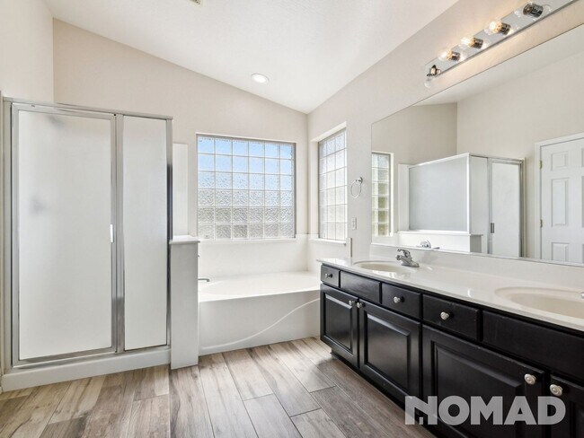 Building Photo - 4 Bedroom Single Family Home in Litchfield Park
