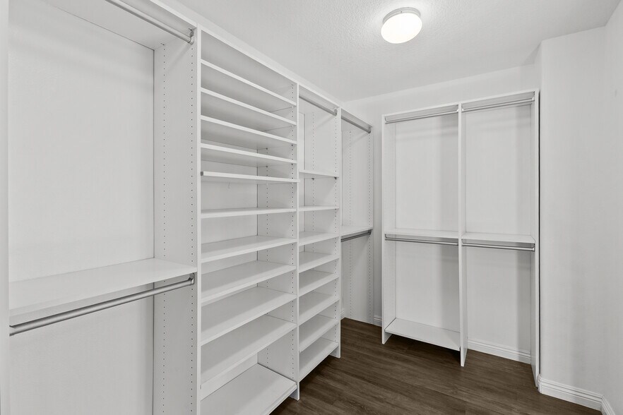 Building Photo - 38442 Wakefield Pl