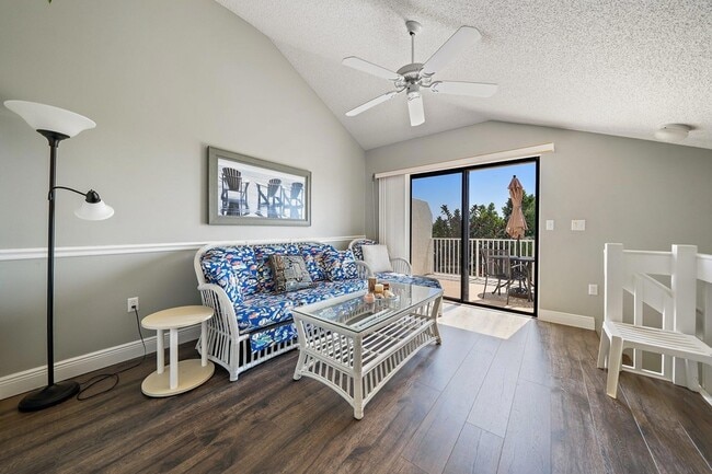 Building Photo - 860 Bella Vista Ct S