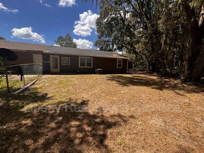 Building Photo - 120 Cherokee Cir