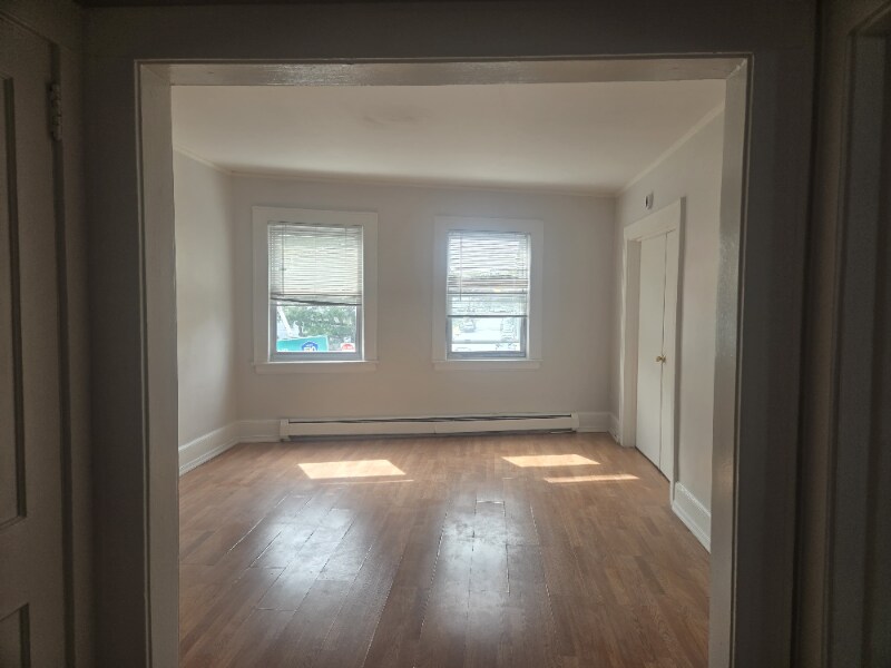 Building Photo - 1149 S Orange Ave
