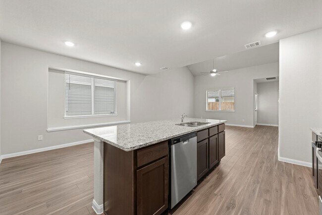 Building Photo - 13820 Goldeye Dr
